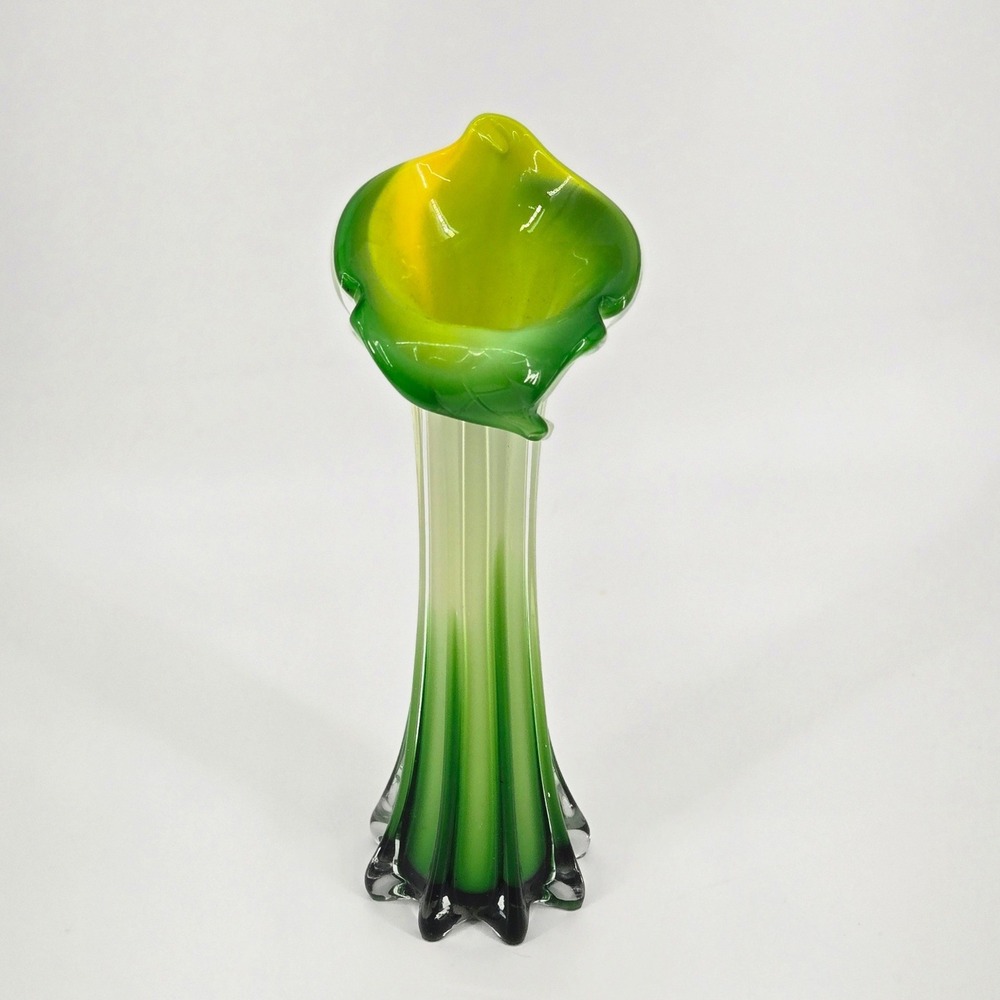 Pier 1 Imports Green Calla Lily Hand Blown Art Glass Bud Flower Trumpet Vase NEW